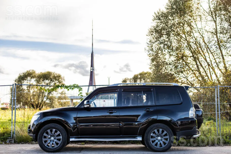 Mitsubishi Pajero 2007 photo 4