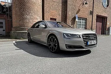 Audi A8 2014 photo 3
