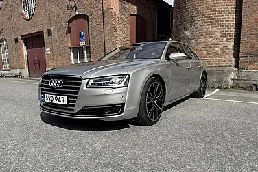 Audi A8 2014 photo 4