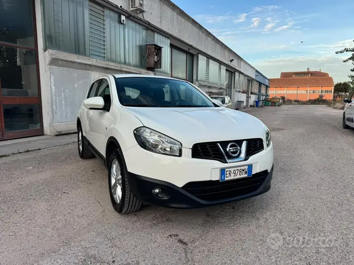 Nissan Qashqai 2013 photo 2