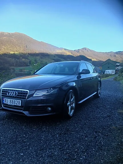 Audi A4 2009 photo 5