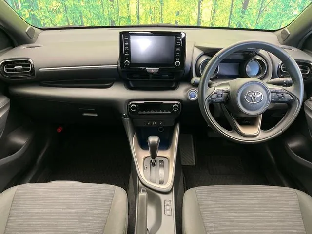 Toyota Yaris 2023 photo 2