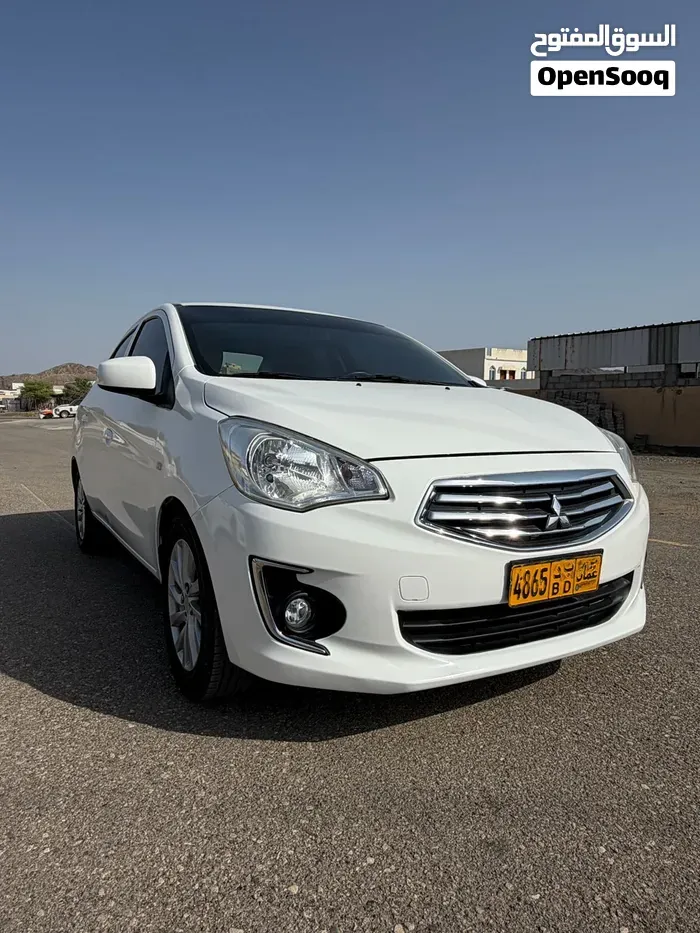 Mitsubishi Attrage 2016 photo 2