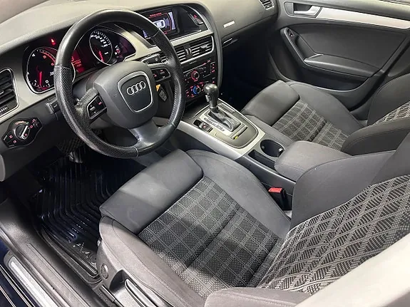 Audi A5 2011 photo 5
