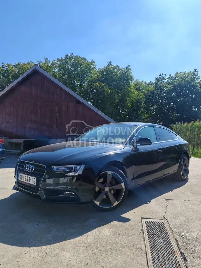 Audi A5 2013 photo 2