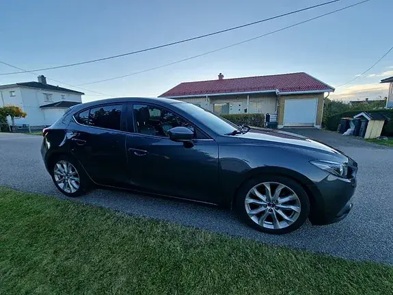 Mazda 3 2015 photo 2