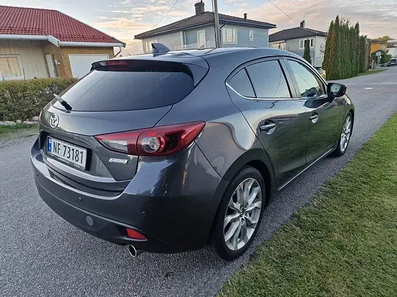 Mazda 3 2015 photo 3