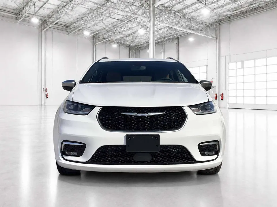 Chrysler Pacifica 2023 photo 3