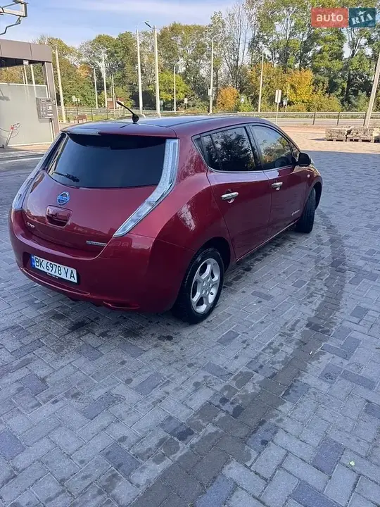 Nissan Leaf 2012 photo 3
