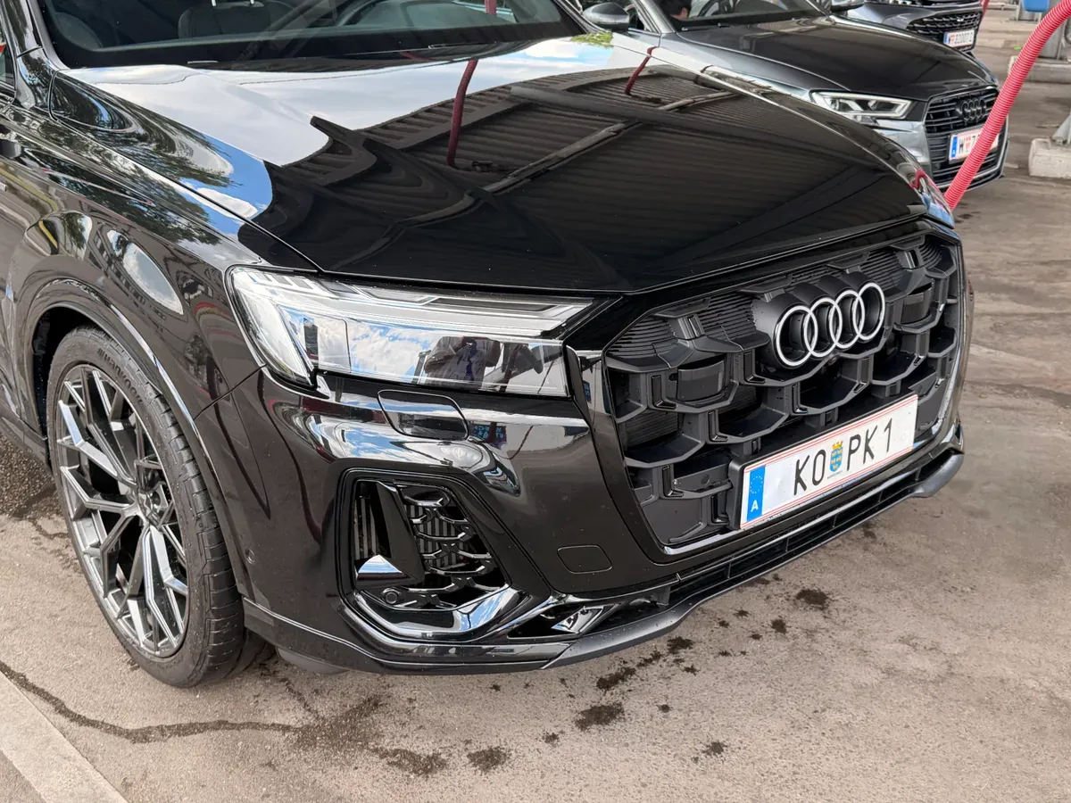Audi Q7 2025 photo 2