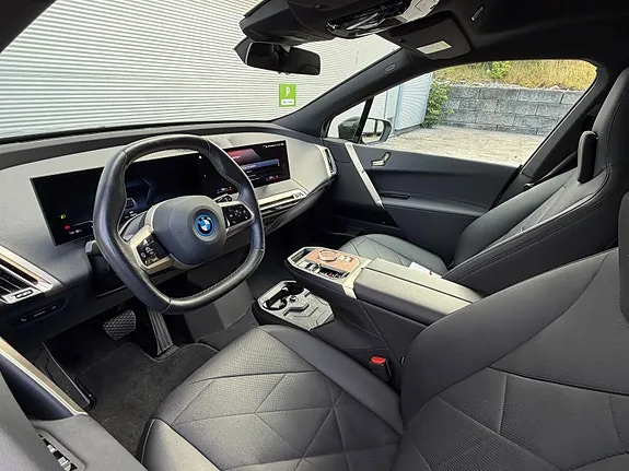 BMW Ix 2022 photo 5