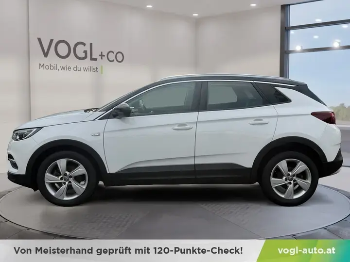 Opel Grandland X 2019 photo 2