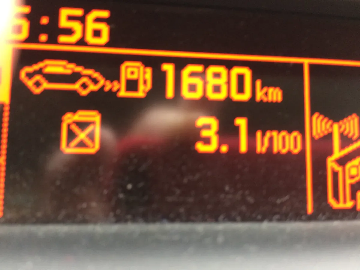 Citroen C4 2013 photo 3
