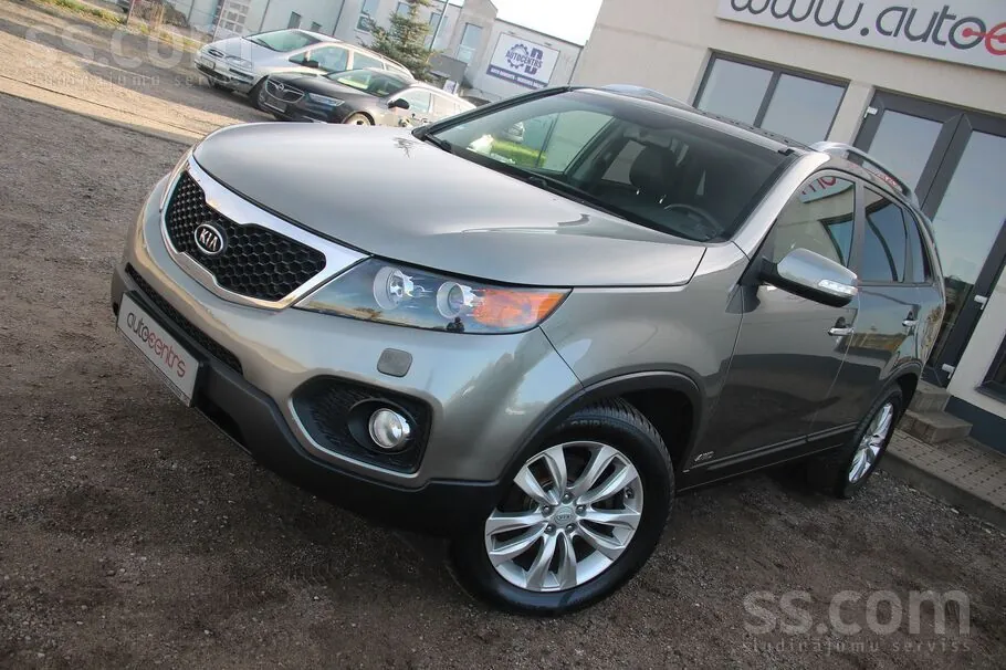 Kia Sorento 2010 photo 2