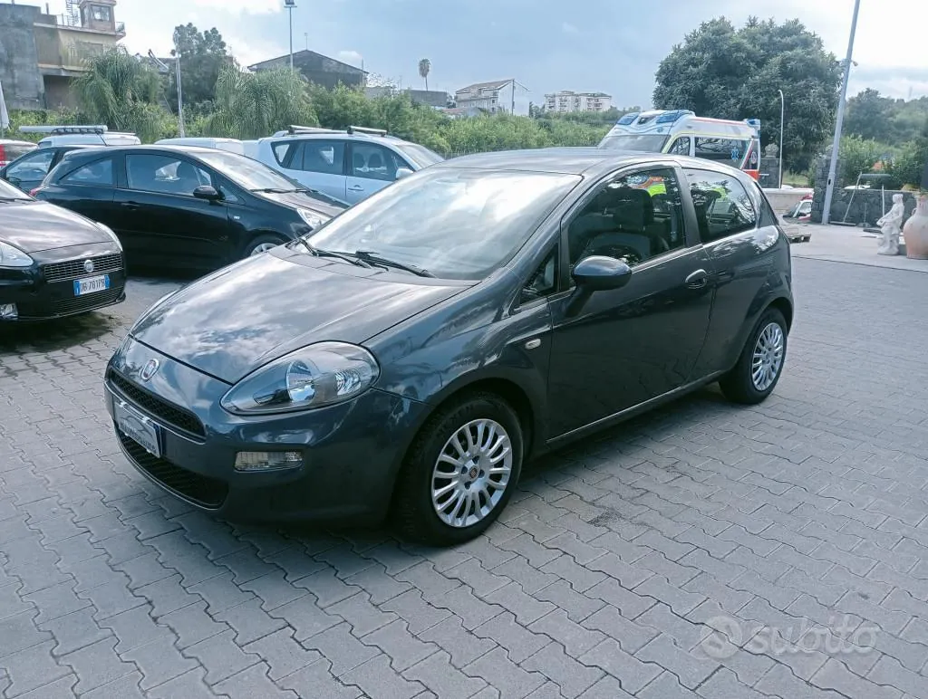 Fiat Punto Evo 2012 photo 2