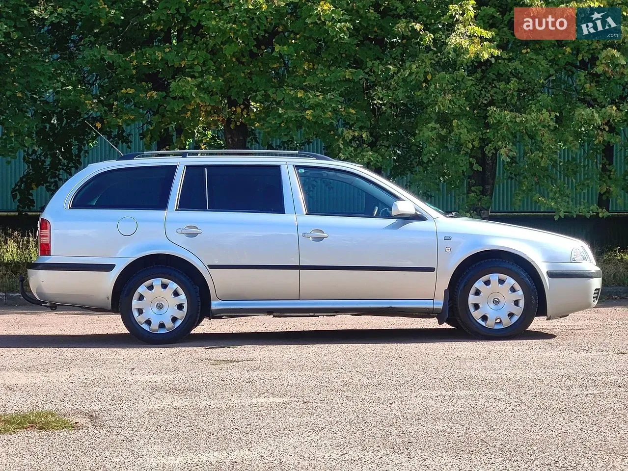 Skoda Octavia 2003 photo 2