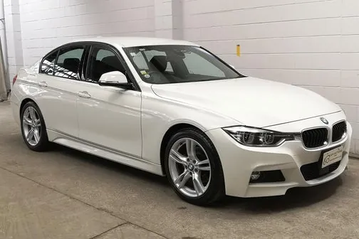 BMW 330E