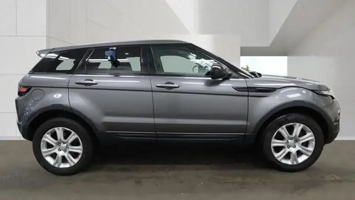 Land Rover Range Rover Evoque 2018 photo 3