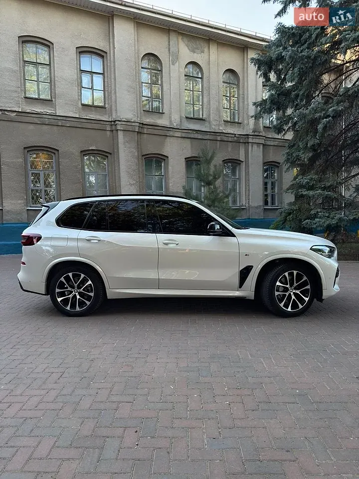 BMW X5 2019 photo 4