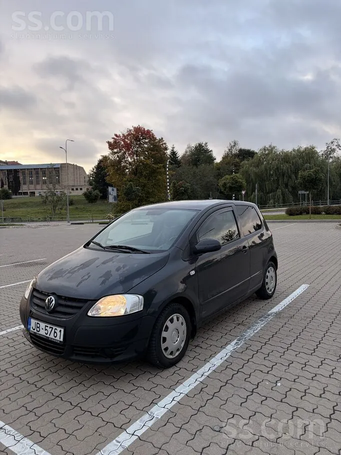 Volkswagen Fox 2011 photo 3