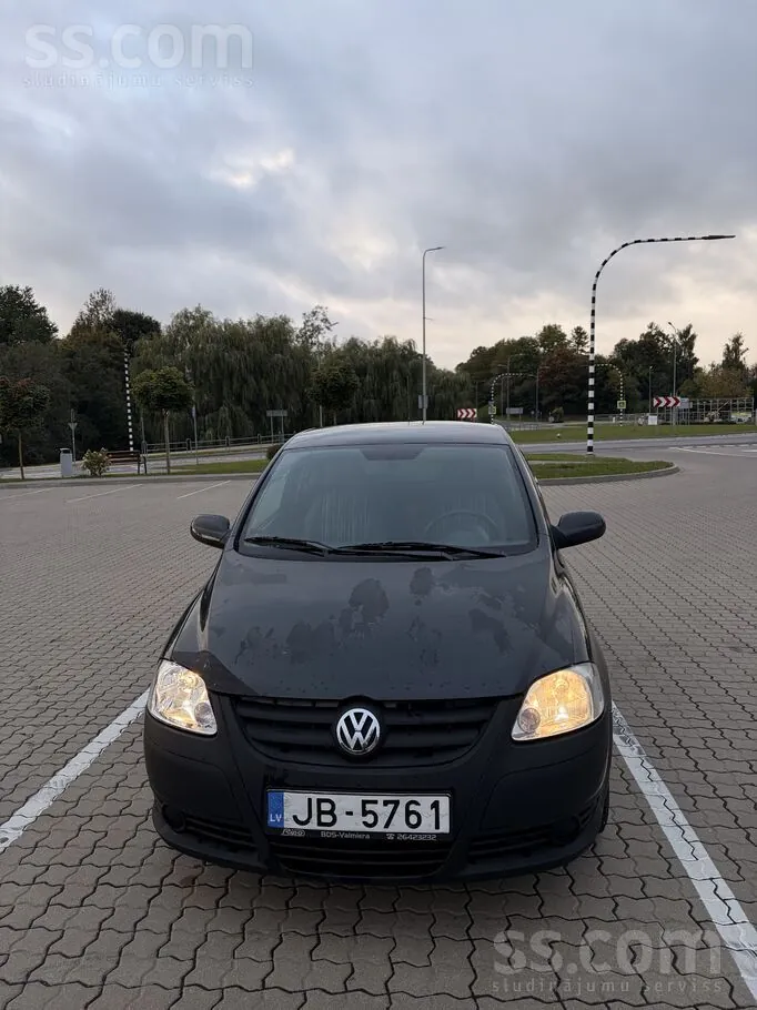 Volkswagen Fox 2011 photo 4