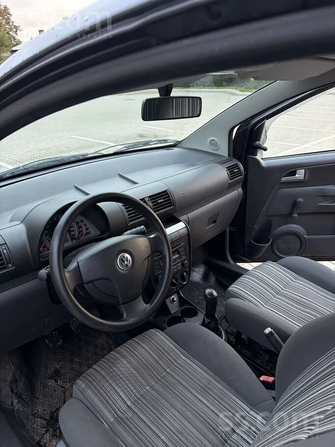 Volkswagen Fox 2011 photo 5