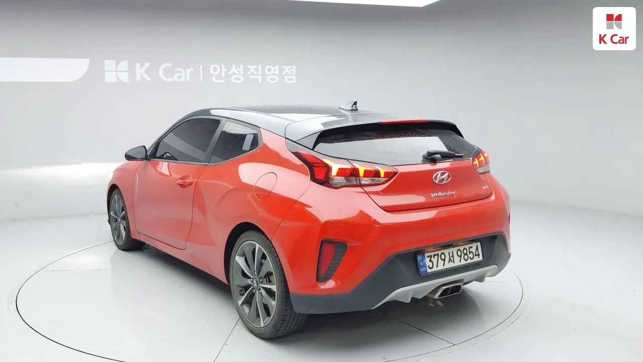 Hyundai Veloster 2019 photo 2