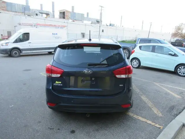 Kia Rondo 2014 photo 5