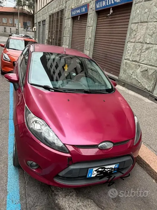 Ford Fiesta 2009 photo 2