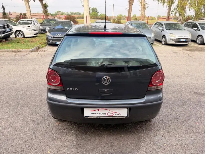 Volkswagen Polo 2009 photo 4