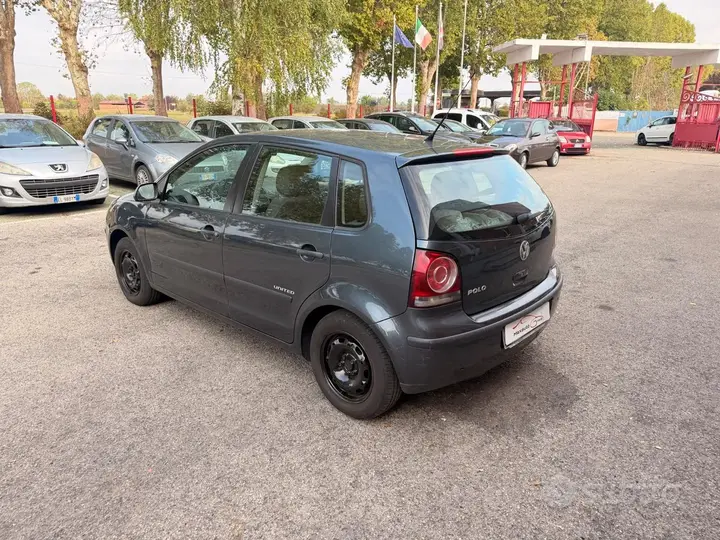Volkswagen Polo 2009 photo 5