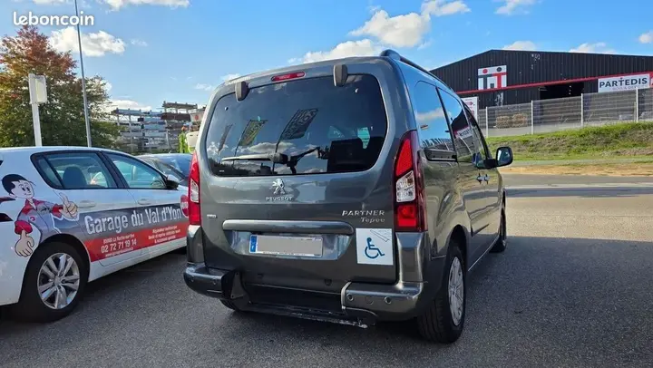 Peugeot Partner Tepee 2016 photo 3