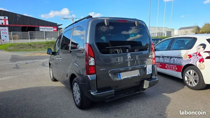 Peugeot Partner Tepee 2016 photo 5