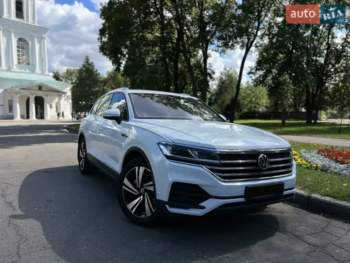 Volkswagen Touareg