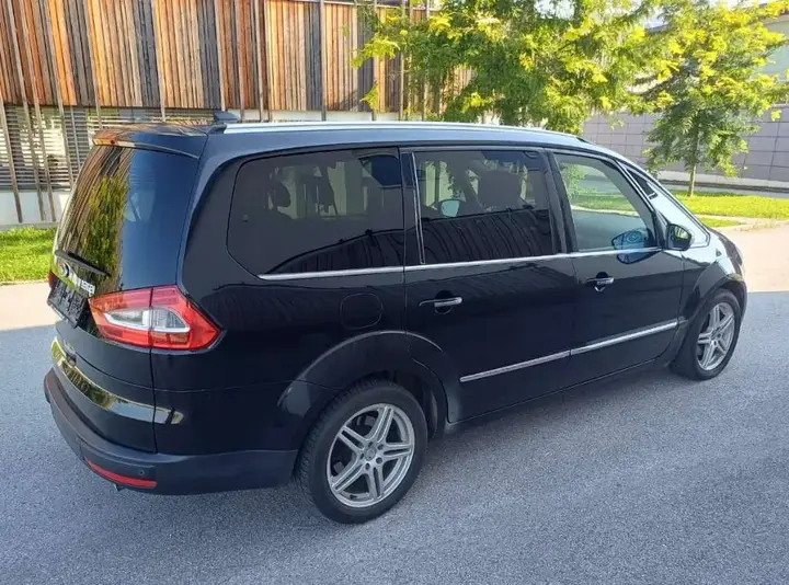 Ford Galaxy 2014 photo 2