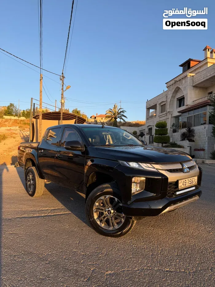 Mitsubishi L200