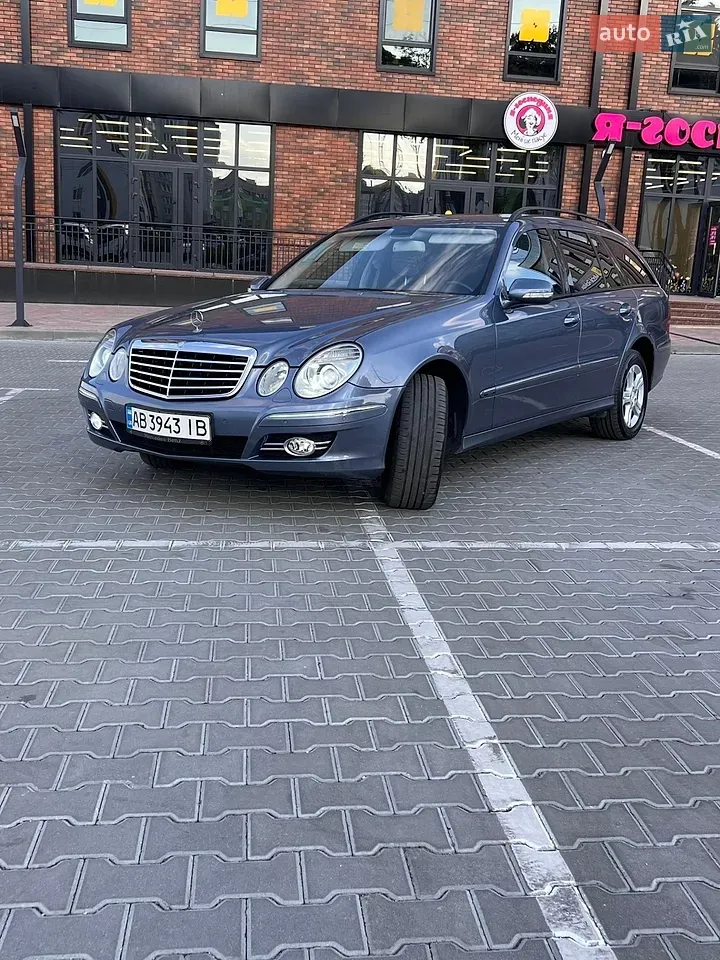 Mercedes-Benz E-Class 2006 photo 2