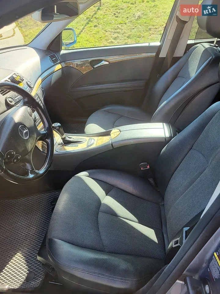 Mercedes-Benz E-Class 2006 photo 5