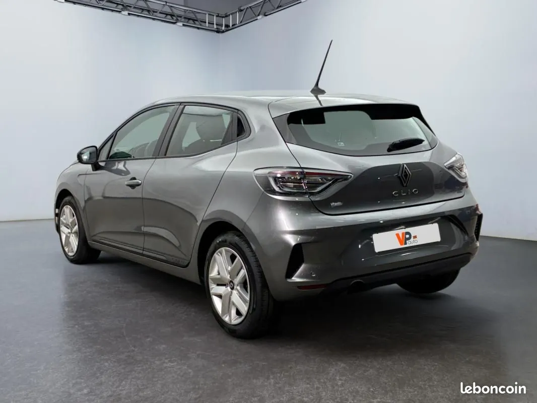 Renault Clio 2025 photo 2