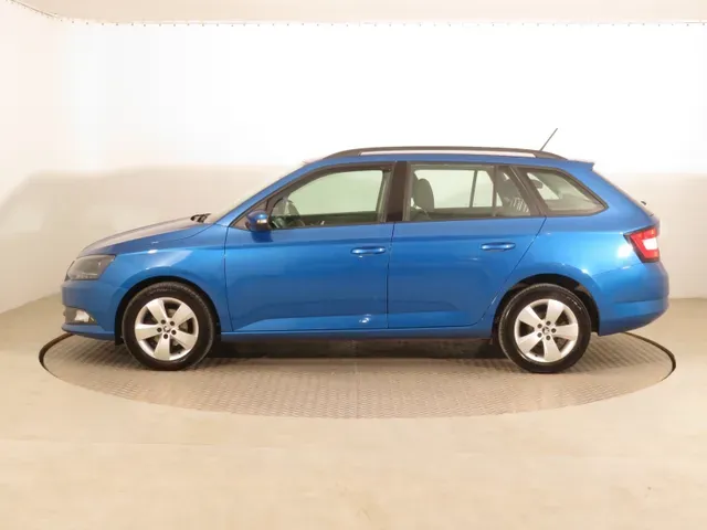 Skoda Fabia Combi 2018 photo 2