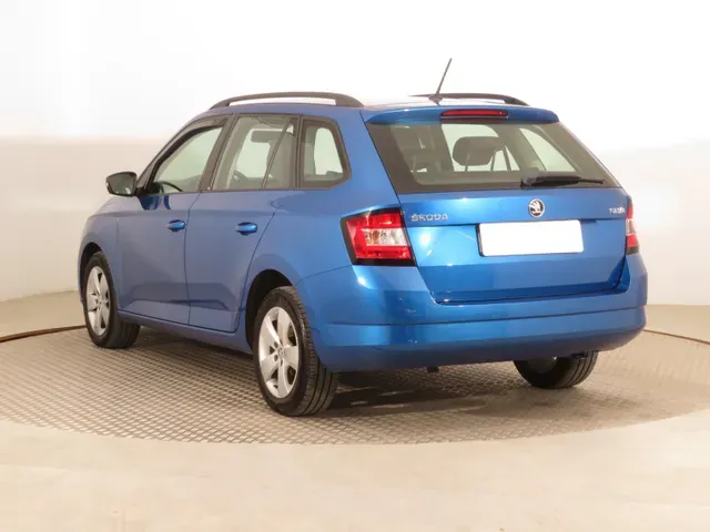 Skoda Fabia Combi 2018 photo 3