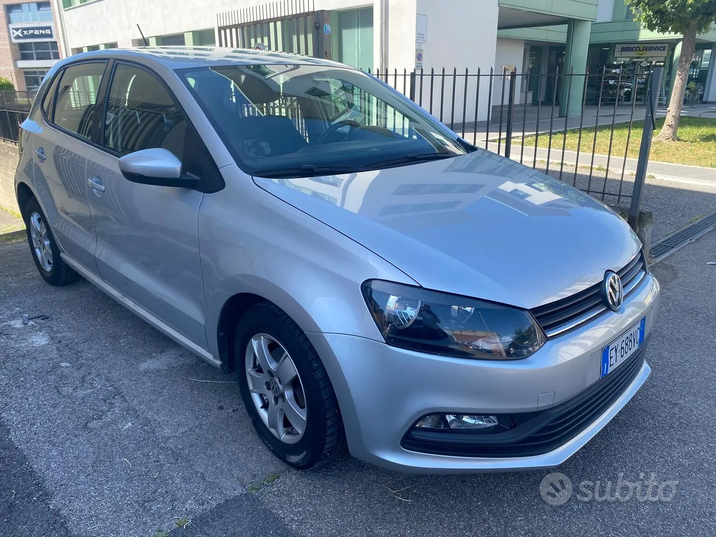 Volkswagen Polo 2015 photo 2