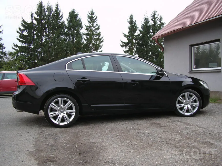 Volvo S60 2013 photo 3