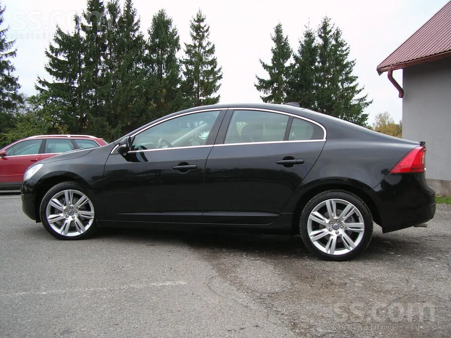 Volvo S60 2013 photo 4
