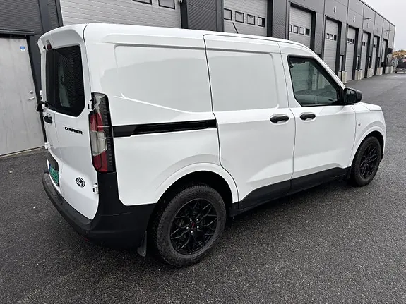 Ford Transit Courier 2026 photo 4