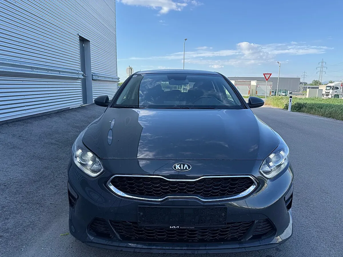 Kia Ceed 2022 photo 3