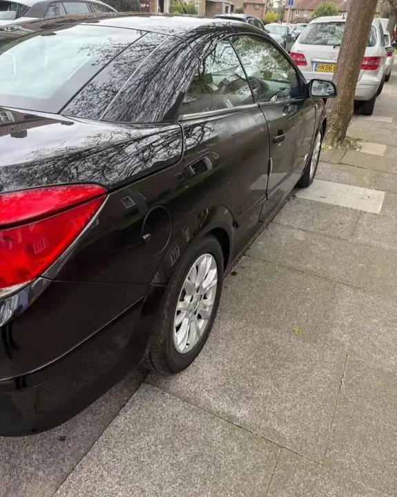 Vauxhall Astra 2009 photo 5