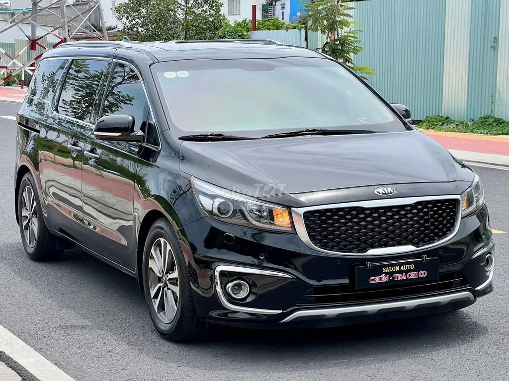 Kia Grand Sedona