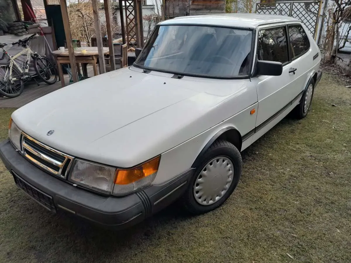 Saab 900 1992 photo 3