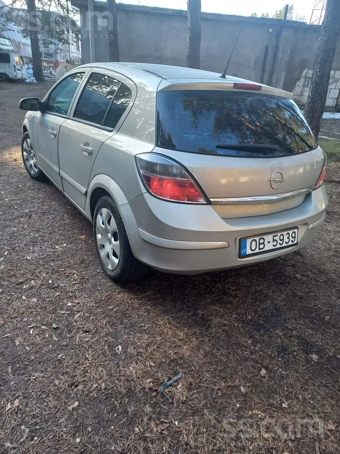 Opel Astra 2008 photo 2